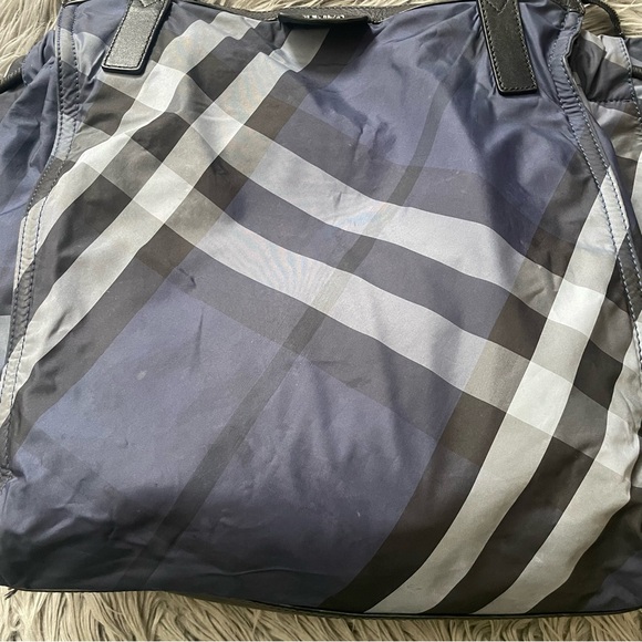BURBERRY buckleigh packable nylon check tote - Picture 5 of 16